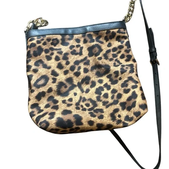 Like new Authentic Michael Kors Animal print crossbody bag Cheetah lepord print - Picture 4 of 7